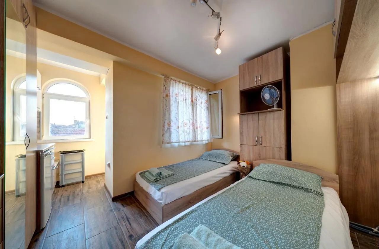 Funny-Gunny Room To The Sea Garden Burgas Bulgaria